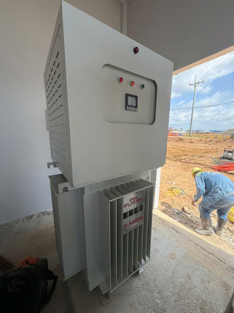 Bàn giao lắp đặt ổn áp 3 pha ngâm dầu Fushin 500kVA cho dự án nhà xưởng lớn