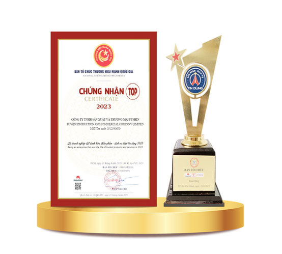 Về Chúng Tôi