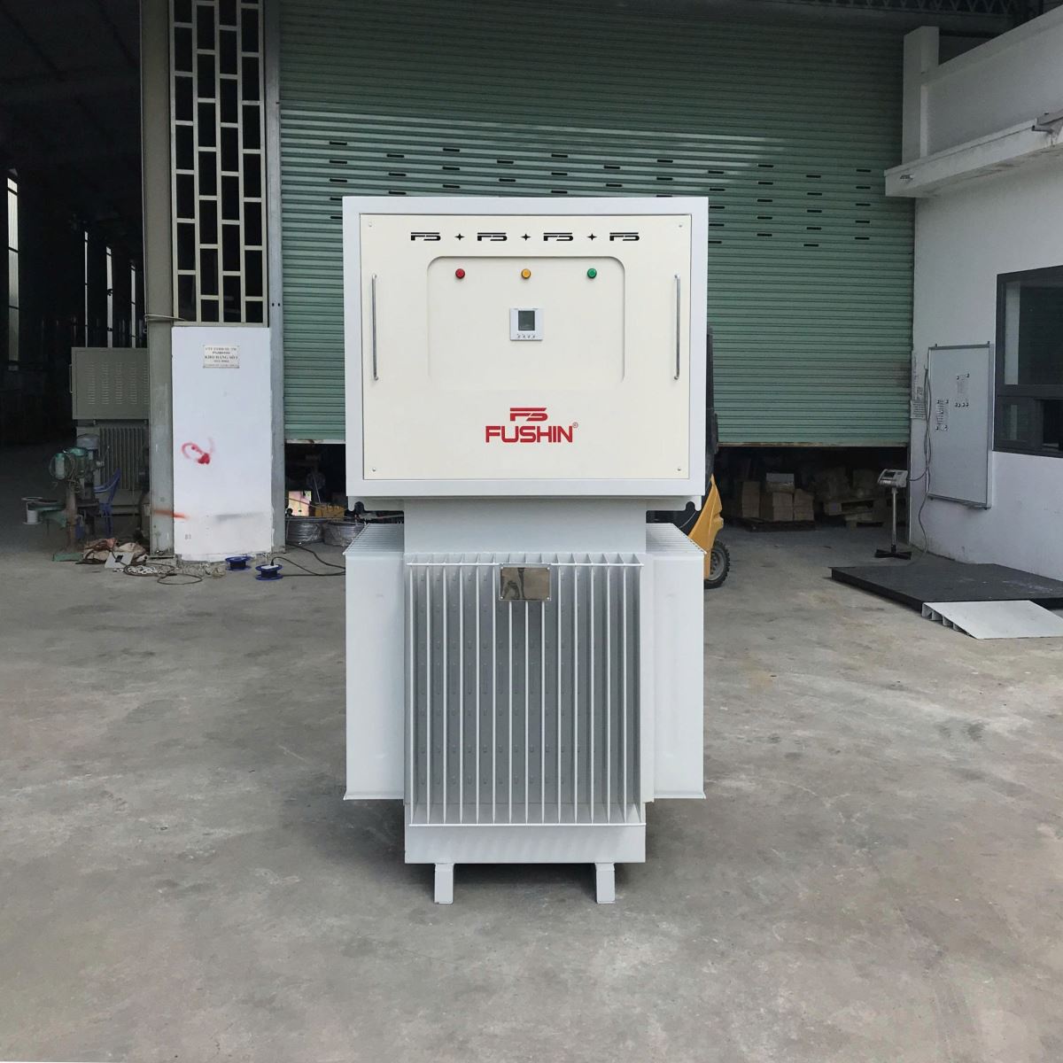hình ảnh thực tế ổn áp ngâm dầu fushin